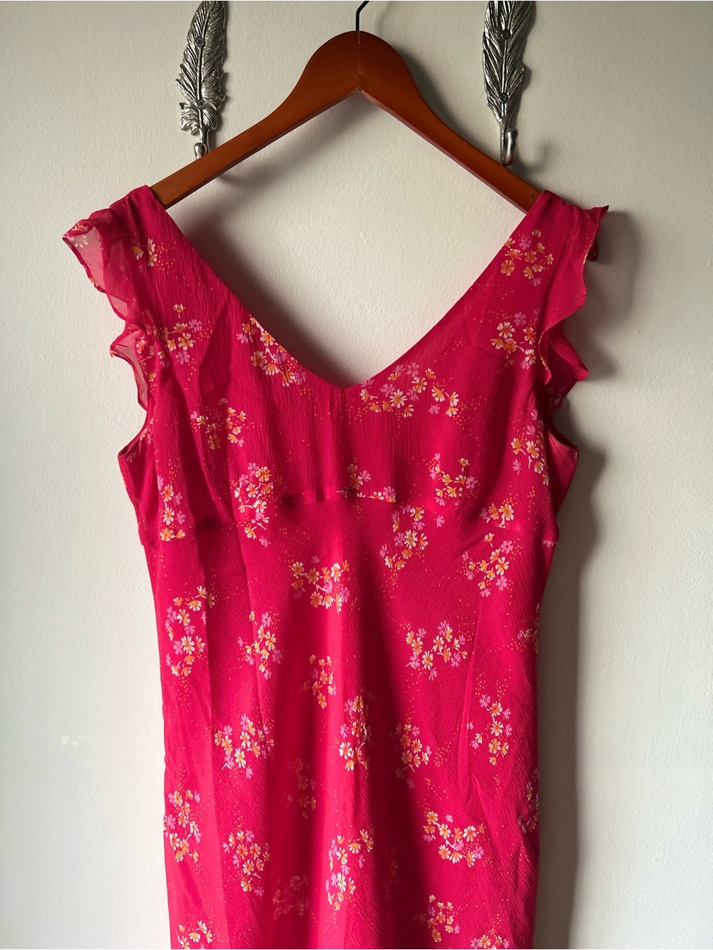 ANN TAYLOR 100% Silk Red Floral Flutter Sleeve Midi Dress Size 10 - Picture 4 of 8